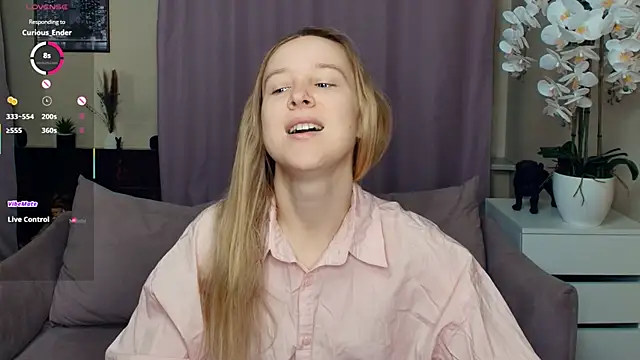 SoonMoor online show from February 15, 2026, 7:02 pm