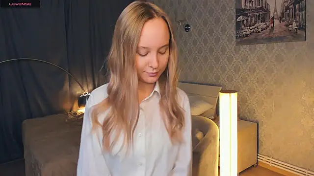 SoonMoor online show from October 31, 2025, 5:09 pm