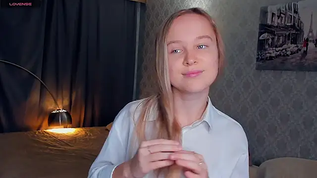 SoonMoor online show from November 4, 2025, 7:06 pm