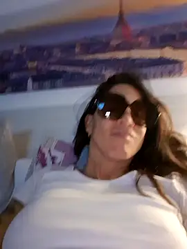 sexy7883 online show from November 21, 2025, 9:58 pm