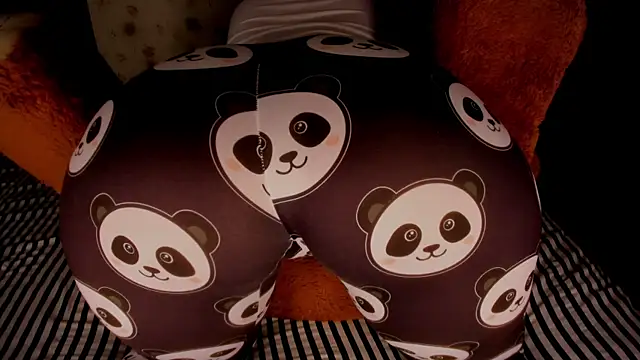 Snapshot of Gabby_Haze chatting on November 18, 2025, 7:06 pm Gabby Haze online show from November 18, 2025, 7:06 pm