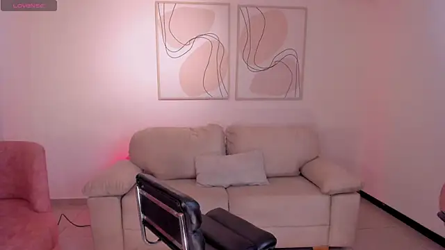 SussyBellX online show from September 30, 2025, 8:37 pm