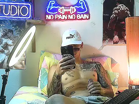 Strongcockfitness online show from October 24, 2025, 6:29 pm