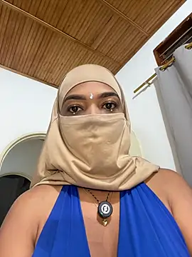 Snapshot of Yuli_arabic chatting on May 19, 2026, 8:16 pm Yuli arabic online show from May 19, 2026, 8:16 pm