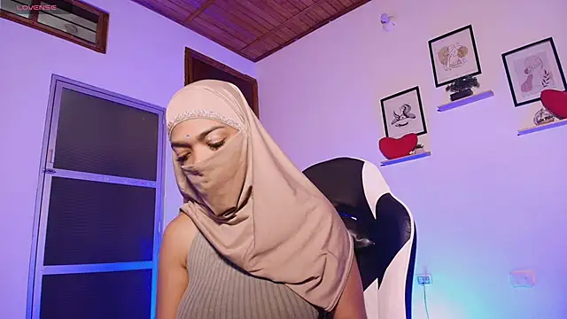 Snapshot of Yuli_arabic chatting on February 16, 2026, 8:07 pm Yuli arabic online show from February 16, 2026, 8:07 pm