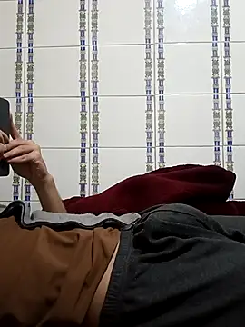 BeakedMezuza online show from April 12, 2026, 9:01 am