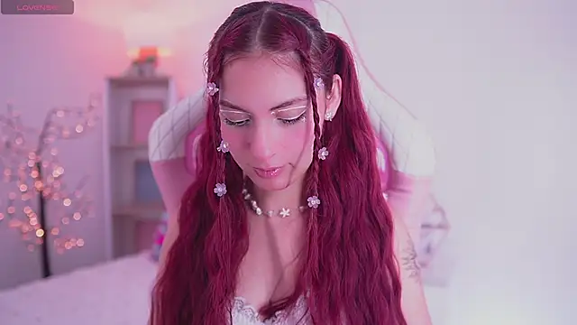 Rebecah 1 online show from October 3, 2025, 2:07 pm