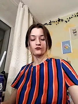 LillySvon online show from April 18, 2026, 5:37 pm