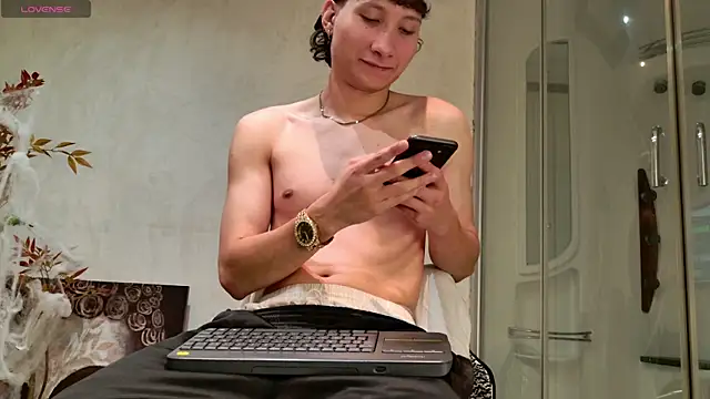 enzo steel online show from October 28, 2025, 2:23 am