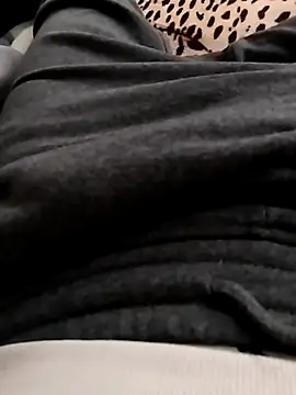 couplebest1 online show from September 25, 2025, 2:01 pm