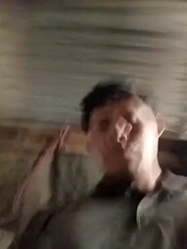 Snapshot of Gustavo1135e chatting on October 21, 2025, 1:16 am Gustavo1135e online show from October 21, 2025, 1:16 am