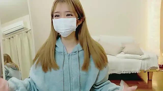 Una chan  online show from December 3, 2025, 3:29 am