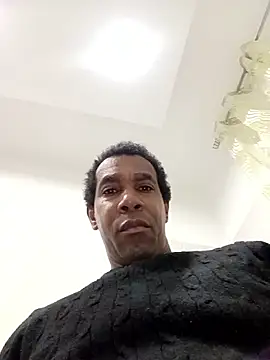 Snapshot of estrogeni chatting on January 10, 2026, 9:32 pm estrogeni online show from January 10, 2026, 9:32 pm