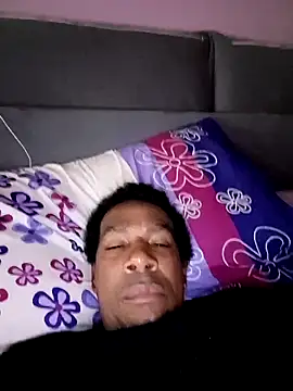 Snapshot of estrogeni chatting on February 9, 2026, 6:55 am estrogeni online show from February 9, 2026, 6:55 am