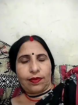 Snapshot of Hot_liya54 chatting on May 5, 2026, 5:27 pm Hot liya54 online show from May 5, 2026, 5:27 pm