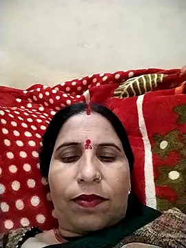 Snapshot of Hot_liya54 chatting on April 28, 2026, 5:01 am Hot liya54 online show from April 28, 2026, 5:01 am