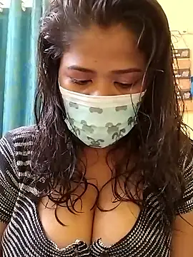 Snapshot of HAANNIAA chatting on September 14, 2025, 3:56 pm HAANNIAA online show from September 14, 2025, 3:56 pm