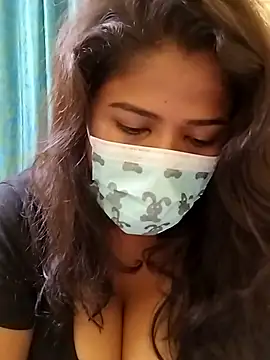 Snapshot of HAANNIAA chatting on September 13, 2025, 3:45 pm HAANNIAA online show from September 13, 2025, 3:45 pm