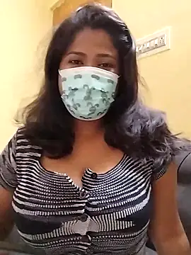 Snapshot of HAANNIAA chatting on September 12, 2025, 6:07 pm HAANNIAA online show from September 12, 2025, 6:07 pm