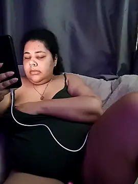 xlatinastar online show from September 21, 2025, 4:34 pm