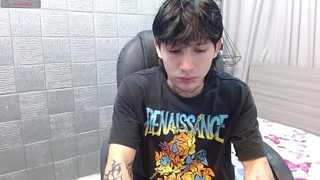 Iantwink18 online show from December 1, 2025, 11:05 pm