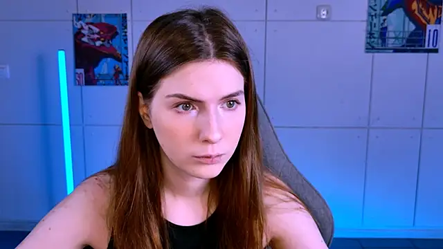 AliceCUNTach online show from October 18, 2025, 5:09 am