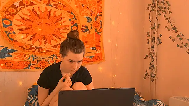 AliceCUNTach online show from March 6, 2026, 5:02 am