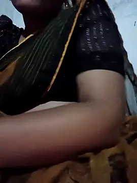 Snapshot of Hot_lali_555 chatting on September 20, 2025, 3:28 pm Hot lali 555 online show from September 20, 2025, 3:28 pm