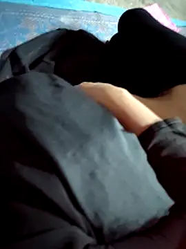 Snapshot of Hot_lali_555 chatting on October 30, 2025, 6:12 am Hot lali 555 online show from October 30, 2025, 6:12 am