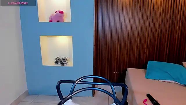 RebecaRush4 online show from October 7, 2025, 3:40 am