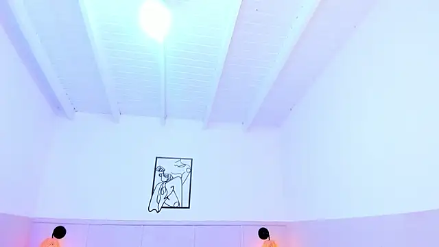 TianaGlow26 online show from November 14, 2025, 7:39 pm