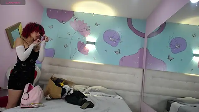 Snapshot of caroliine_fox__ chatting on September 21, 2025, 3:33 am caroliine fox online show from September 21, 2025, 3:33 am