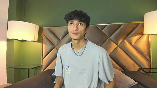 Lean Portman online show from November 13, 2025, 9:30 pm