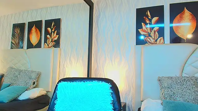 Lean Portman online show from September 13, 2025, 8:53 pm