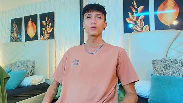 Lean Portman online show from September 10, 2025, 9:03 pm