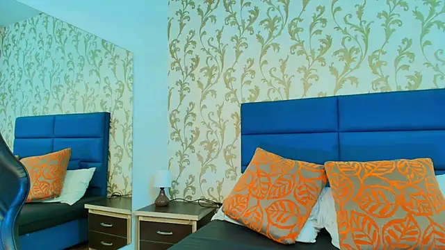 Lean Portman online show from October 27, 2025, 9:49 pm