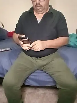 Snapshot of HomHot47 chatting on February 24, 2026, 4:24 am HomHot47 online show from February 24, 2026, 4:24 am