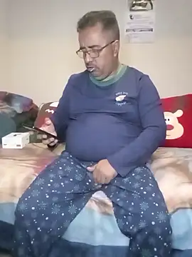 HomHot47 online show from December 21, 2025, 6:37 am