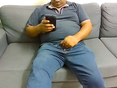 HomHot47 online show from September 14, 2025, 9:48 pm