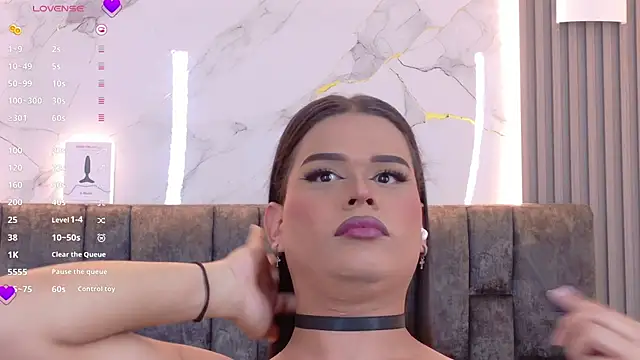 Ava Cristi online show from October 2, 2025, 4:32 pm