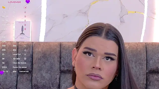 Ava Cristi online show from November 13, 2025, 5:39 pm