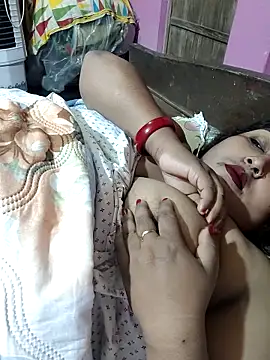 Snapshot of hotbhabhi011 chatting on November 20, 2025, 1:17 am hotbhabhi011 online show from November 20, 2025, 1:17 am