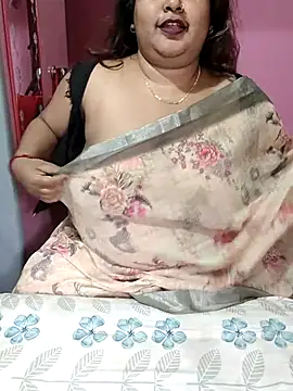 Snapshot of hotbhabhi011 chatting on January 15, 2026, 6:06 am hotbhabhi011 online show from January 15, 2026, 6:06 am