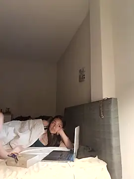 Venuxx online show from November 20, 2025, 3:29 am