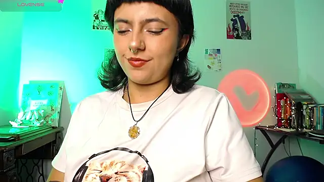 AlmaNanax online show from September 22, 2025, 3:12 am