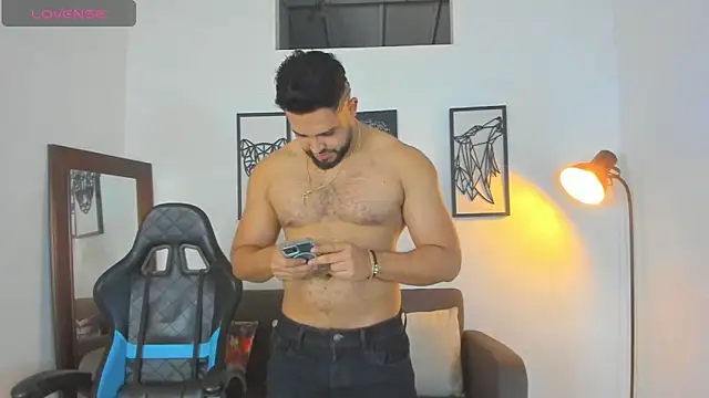 Justin kingX7 online show from November 19, 2025, 9:37 pm