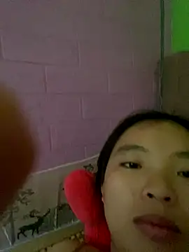 viluna online show from October 16, 2025, 1:03 am