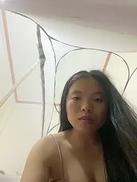 viluna online show from October 6, 2025, 2:51 pm