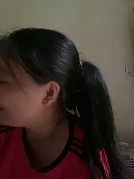 viluna online show from October 20, 2025, 1:18 am