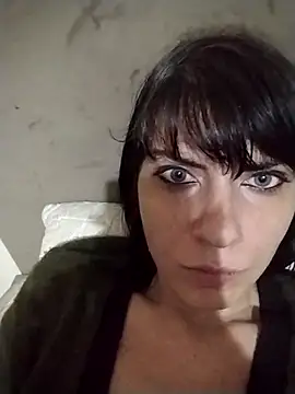 Lea9816 online show from November 18, 2025, 8:56 pm